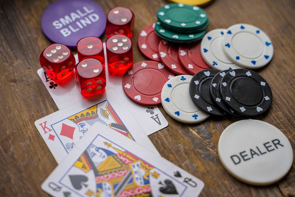 Exploring the Difference Between RNG and Live Casino Games
